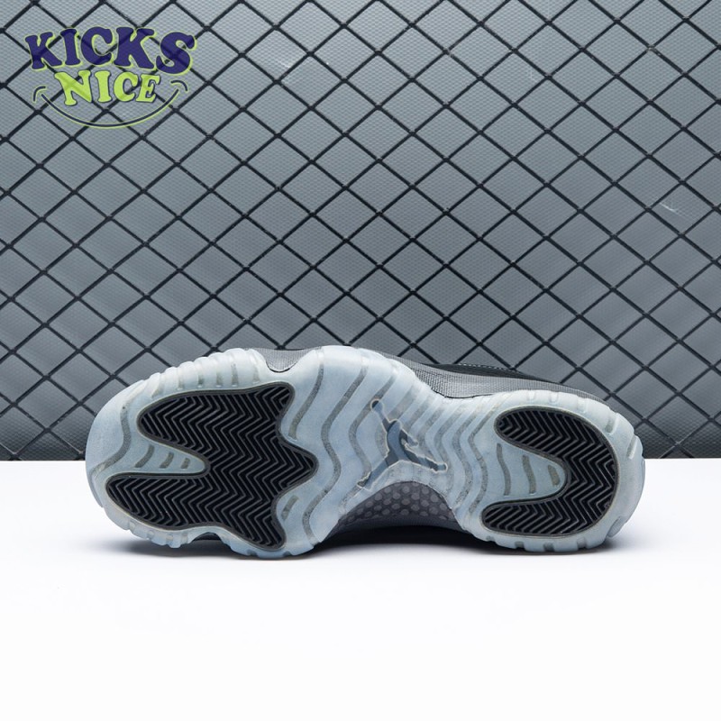 Air Jordan 11 Retro Cap and Gown Air Jordan 11 Retro Cap and Gown