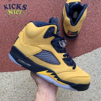 Air Jordan 5 Retro SP 'Michigan' Size 40-47.5 Air Jordan 5 Retro SP 'Michigan' Size 40-47.5
