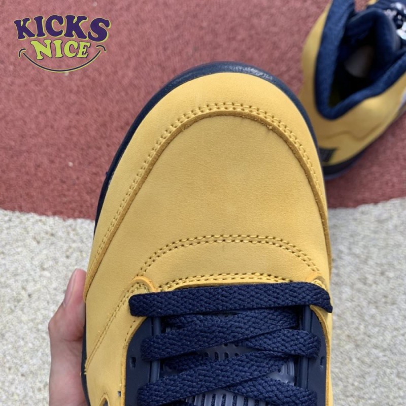 Air Jordan 5 Retro SP 'Michigan' Size 40-47.5 Air Jordan 5 Retro SP 'Michigan' Size 40-47.5
