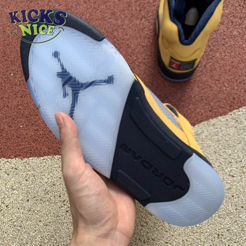Air Jordan 5 Retro SP 'Michigan' Size 40-47.5 Air Jordan 5 Retro SP 'Michigan' Size 40-47.5
