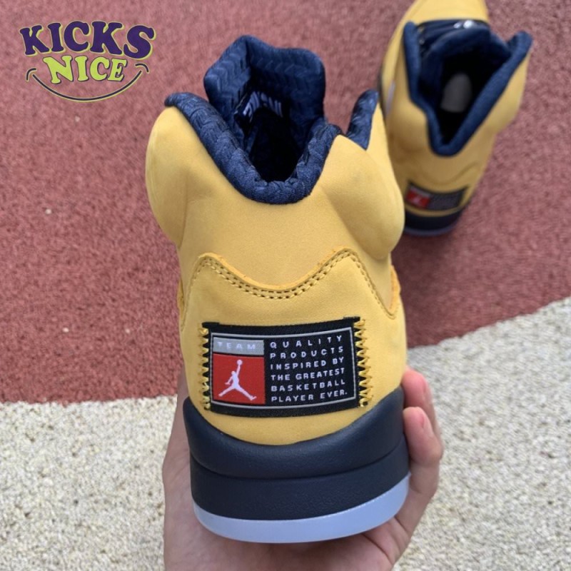 Air Jordan 5 Retro SP 'Michigan' Size 40-47.5 Air Jordan 5 Retro SP 'Michigan' Size 40-47.5