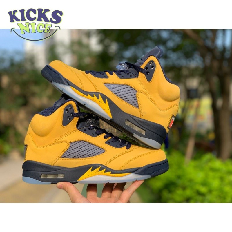 Air Jordan 5 Retro SP 'Michigan' Size 40-47.5 Air Jordan 5 Retro SP 'Michigan' Size 40-47.5