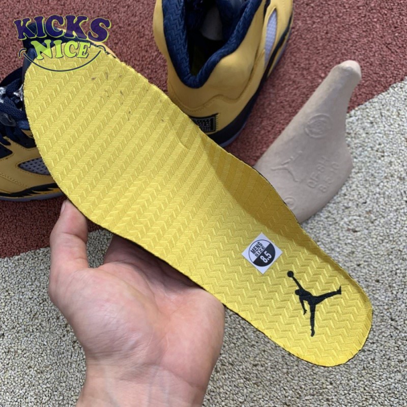 Air Jordan 5 Retro SP 'Michigan' Size 40-47.5 Air Jordan 5 Retro SP 'Michigan' Size 40-47.5
