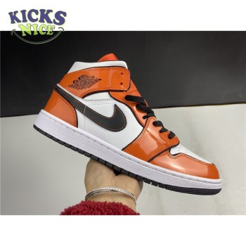 Jordan 1 Mid SE Turf Orange Size 40-46 Jordan 1 Mid SE Turf Orange Size 40-46