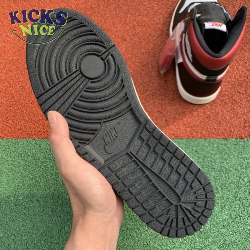 Jordan 1 Retro High Black Gym Red Size 40-47.5 Jordan 1 Retro High Black Gym Red Size 40-47.5