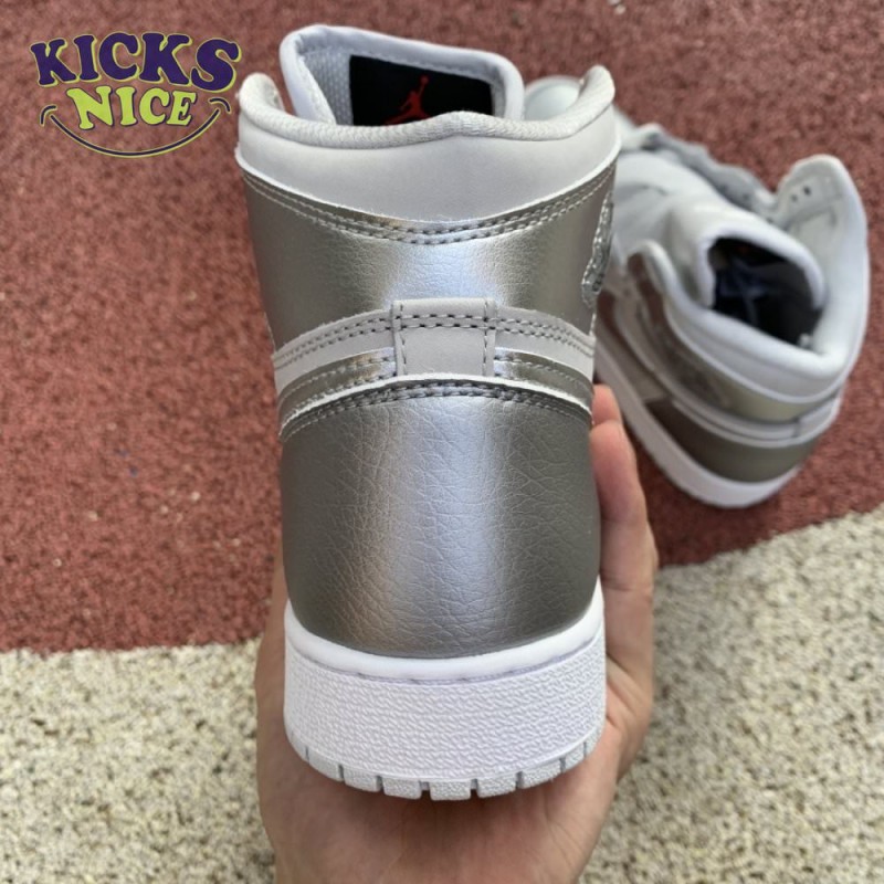 Jordan 1 Retro High CO Japan Neutral Grey (2020) Size 40-47.5 Jordan 1 Retro High CO Japan Neutral Grey (2020) Size 40-47.5