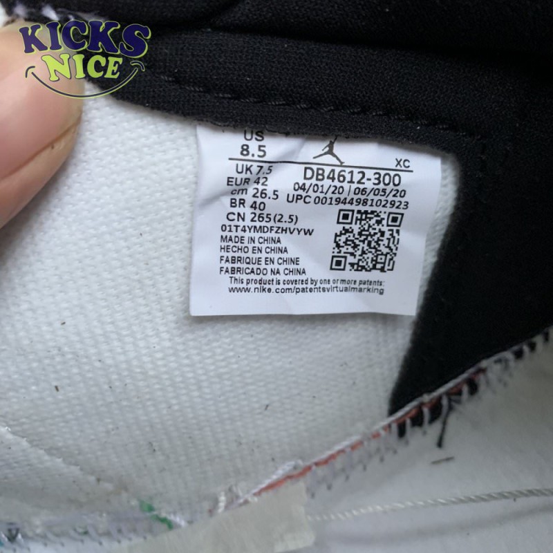 Jordan 1 Retro High Lucky Green Size 36-47.5 Jordan 1 Retro High Lucky Green Size 36-47.5