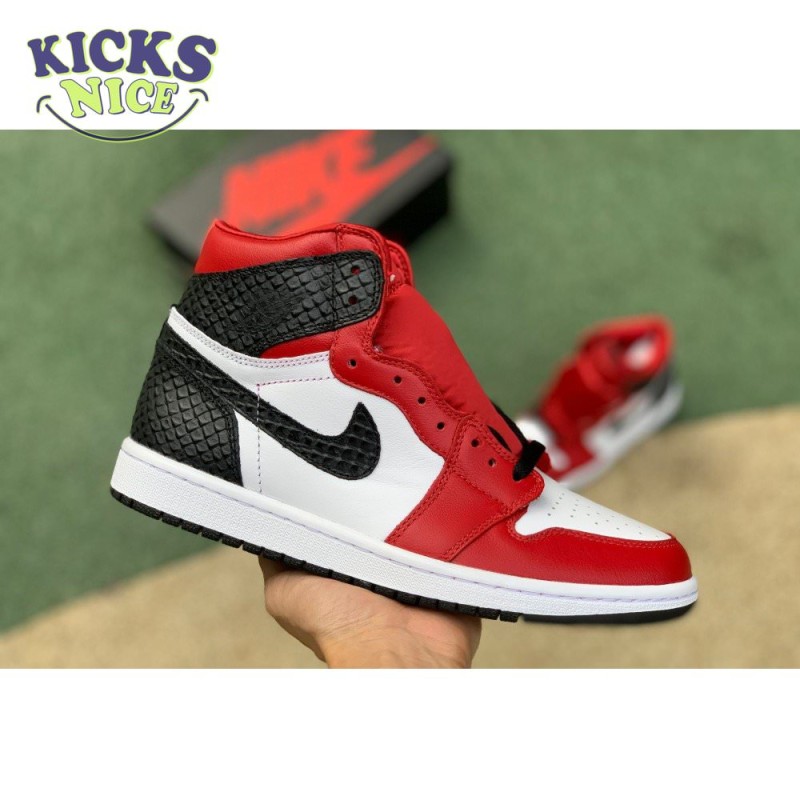 Jordan 1 Retro High Satin Snake Chicago Size 36-46 Jordan 1 Retro High Satin Snake Chicago Size 36-46