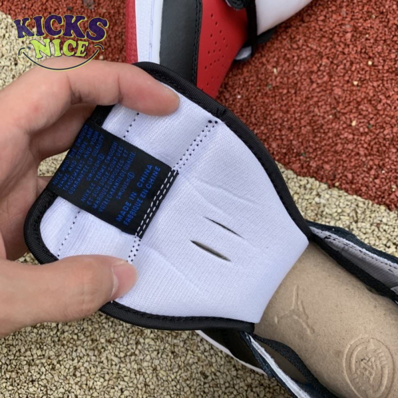 Jordan 1 Retro Top 3 Size 40-47.5 Jordan 1 Retro Top 3 Size 40-47.5