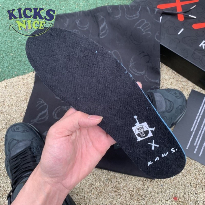 KAWS x Air Jordan 4 Retro 'Black' Size 40-47.5 KAWS x Air Jordan 4 Retro 'Black' Size 40-47.5