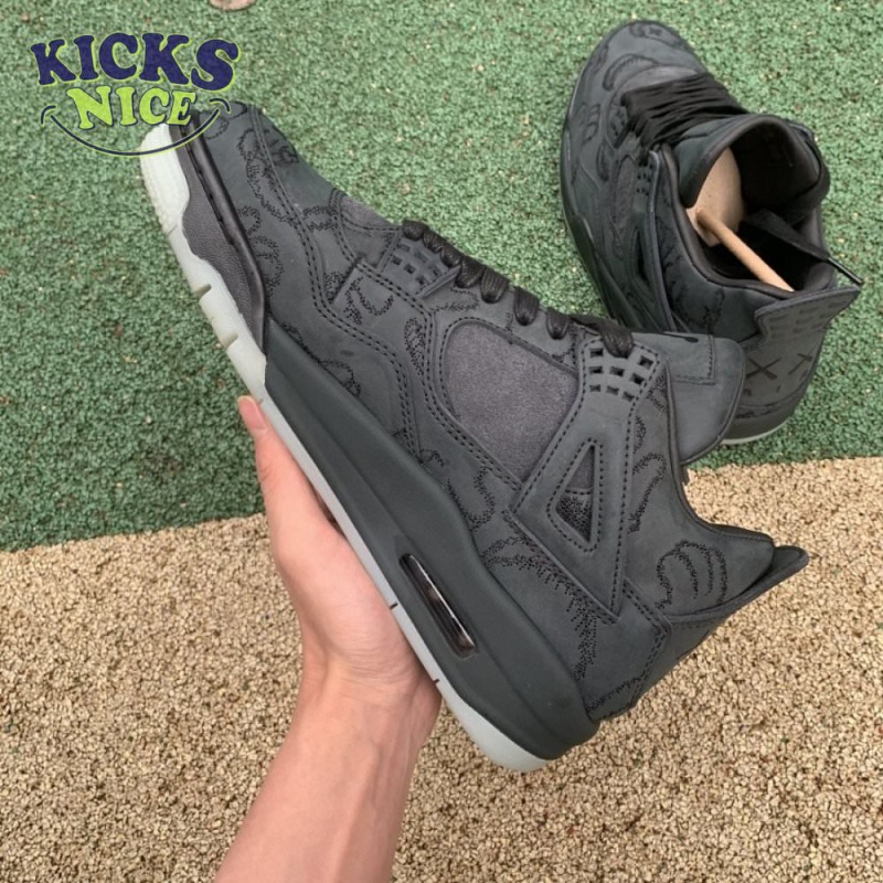 KAWS x Air Jordan 4 Retro 'Black' Size 40-47.5 KAWS x Air Jordan 4 Retro 'Black' Size 40-47.5