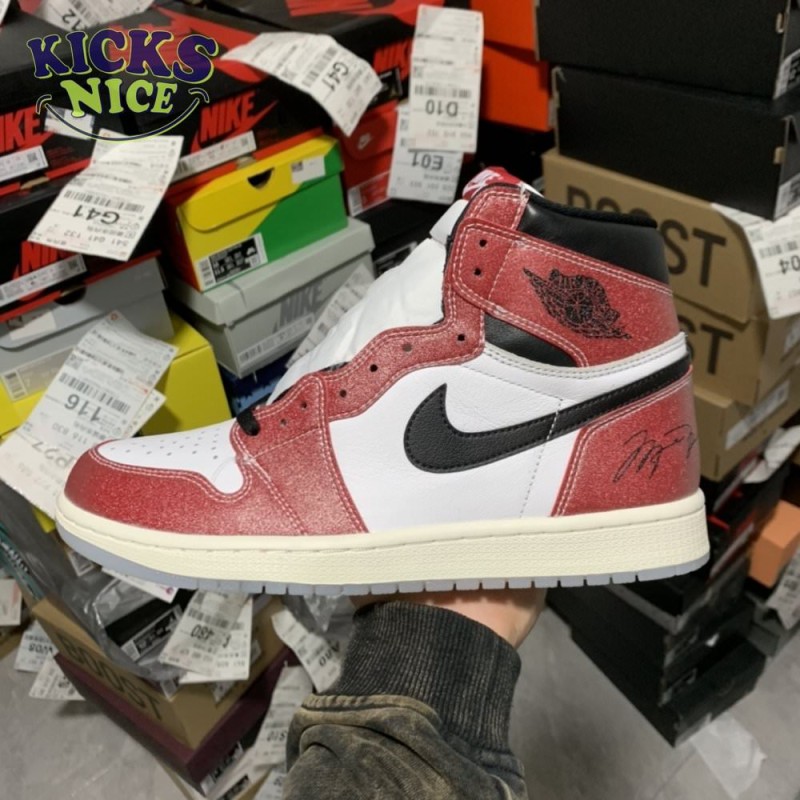 Trophy Room x Air Jordan 1 Retro High OG SP 'Chicago' Size 40-47.5 Trophy Room x Air Jordan 1 Retro High OG SP 'Chicago' Size 40-47.5