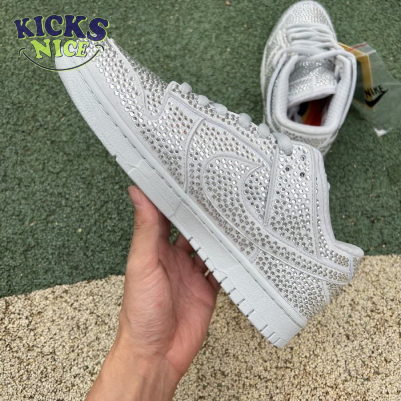 Cactus Plant Flea Market x Swarovski x Dunk Low 'Pure Platinum' Size 36-47.5 Cactus Plant Flea Market x Swarovski x Dunk Low 'Pure Platinum' Size 36-47.5