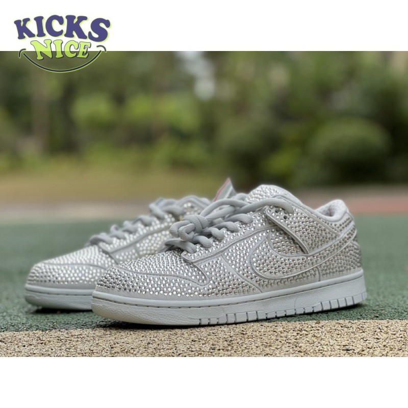 Cactus Plant Flea Market x Swarovski x Dunk Low 'Pure Platinum' Size 36-47.5 Cactus Plant Flea Market x Swarovski x Dunk Low 'Pure Platinum' Size 36-47.5