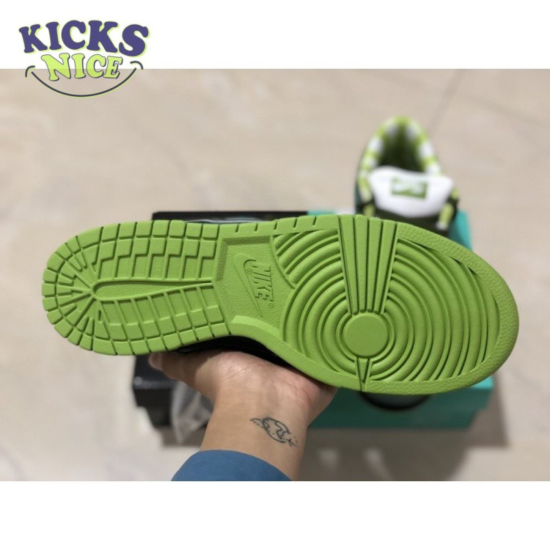 Concepts x Dunk Low SB 'Green Lobster' Size 40-47.5 Concepts x Dunk Low SB 'Green Lobster' Size 40-47.5
