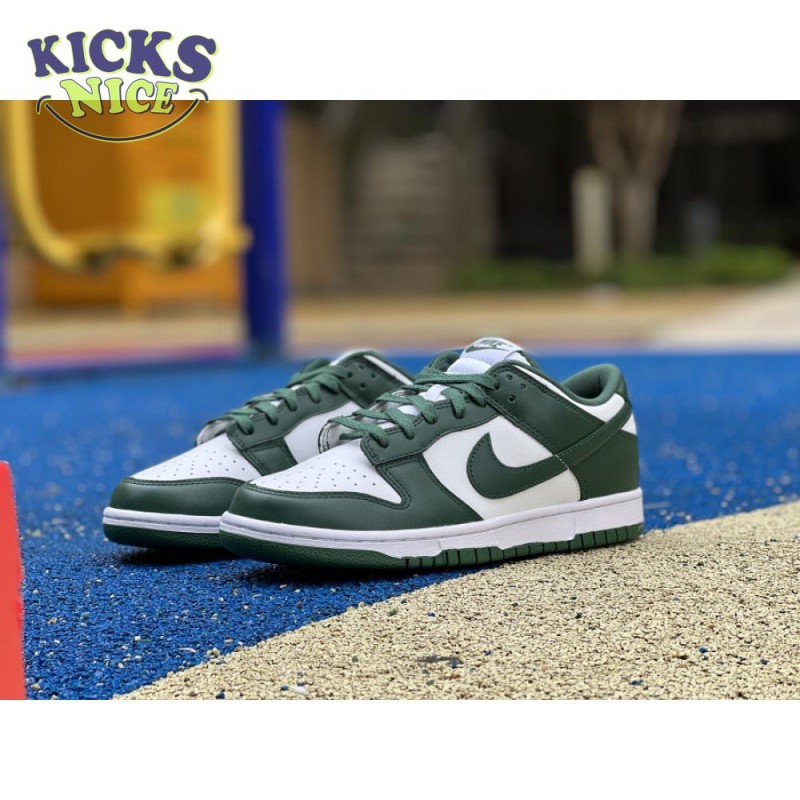Dunk Low 'Michigan State' Size 36-47.5 Dunk Low 'Michigan State' Size 36-47.5