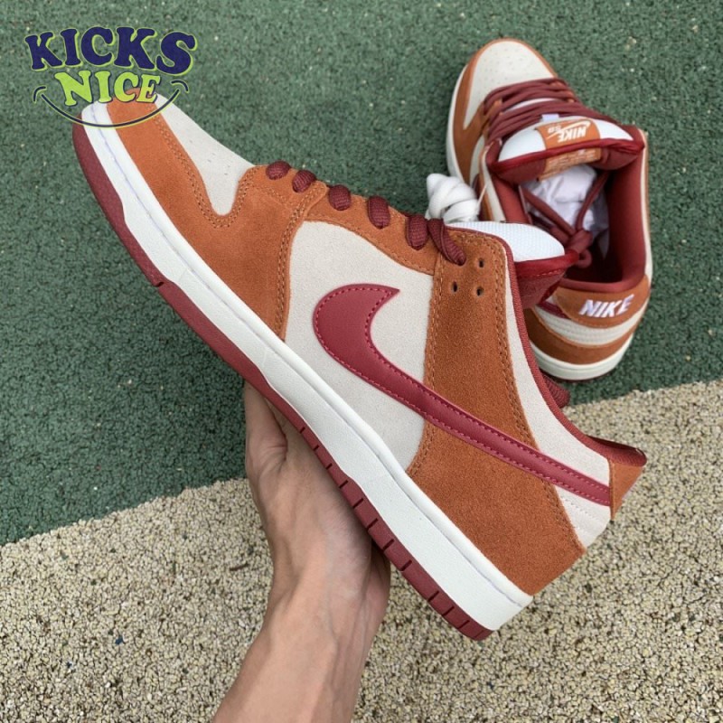 Dunk Low Pro SB 'Dark Russet' Size 36-47.5 Dunk Low Pro SB 'Dark Russet' Size 36-47.5