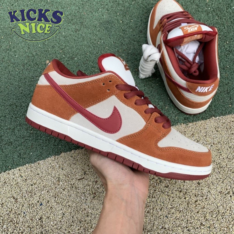 Dunk Low Pro SB 'Dark Russet' Size 36-47.5 Dunk Low Pro SB 'Dark Russet' Size 36-47.5