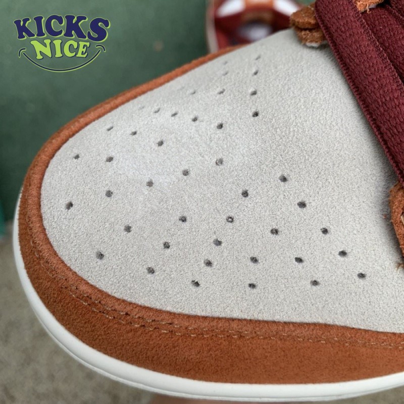 Dunk Low Pro SB 'Dark Russet' Size 36-47.5 Dunk Low Pro SB 'Dark Russet' Size 36-47.5