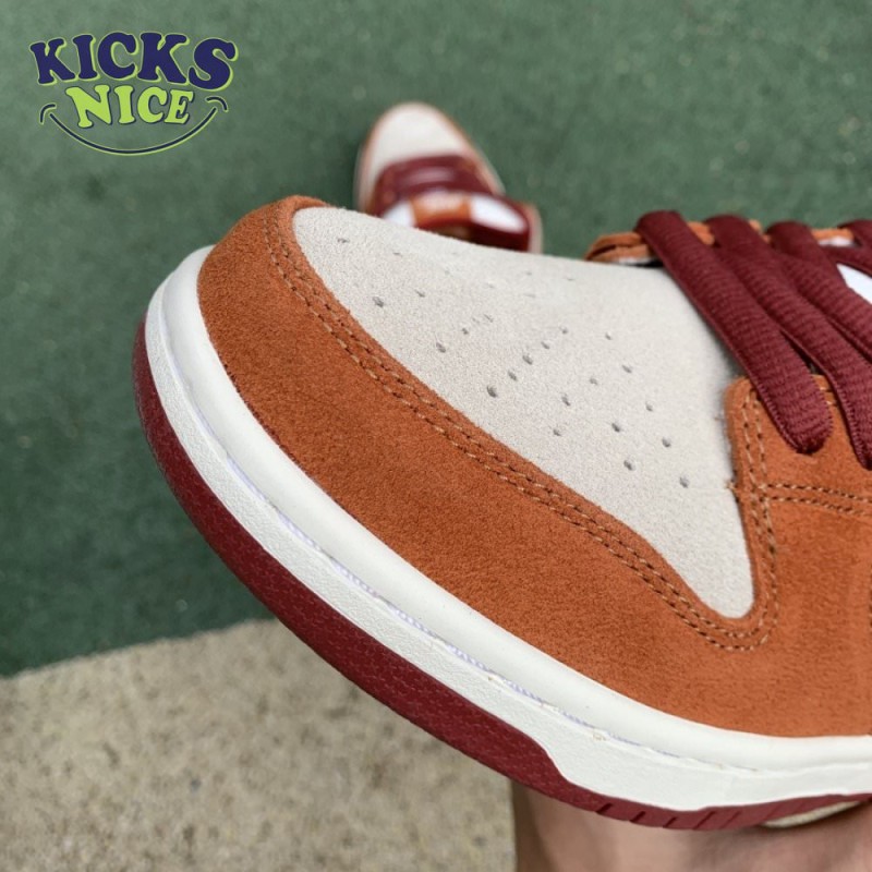 Dunk Low Pro SB 'Dark Russet' Size 36-47.5 Dunk Low Pro SB 'Dark Russet' Size 36-47.5