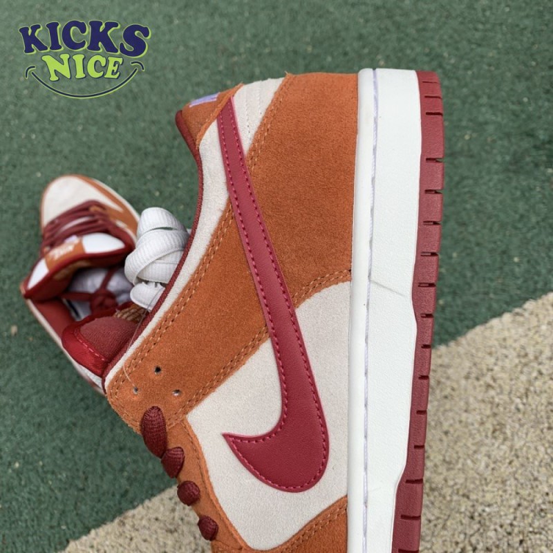 Dunk Low Pro SB 'Dark Russet' Size 36-47.5 Dunk Low Pro SB 'Dark Russet' Size 36-47.5
