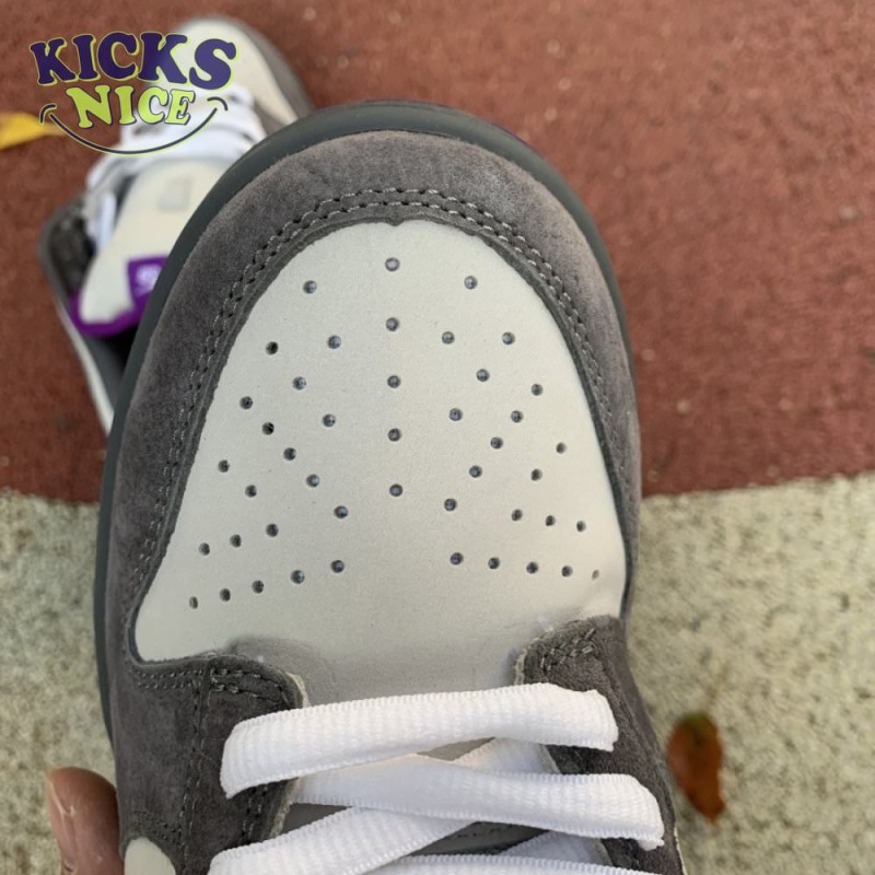 Dunk Low Pro SB 'Purple Pigeon' Size 36-47.5 Dunk Low Pro SB 'Purple Pigeon' Size 36-47.5