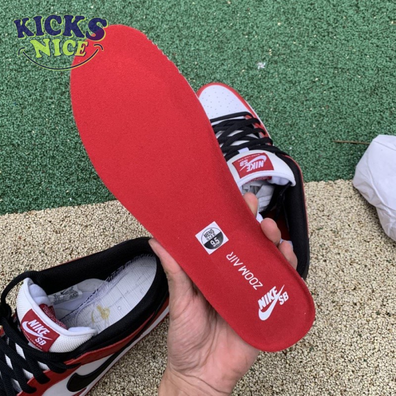Dunk Low SB 'J-Pack Chicago' Size 36-47.5 Dunk Low SB 'J-Pack Chicago' Size 36-47.5