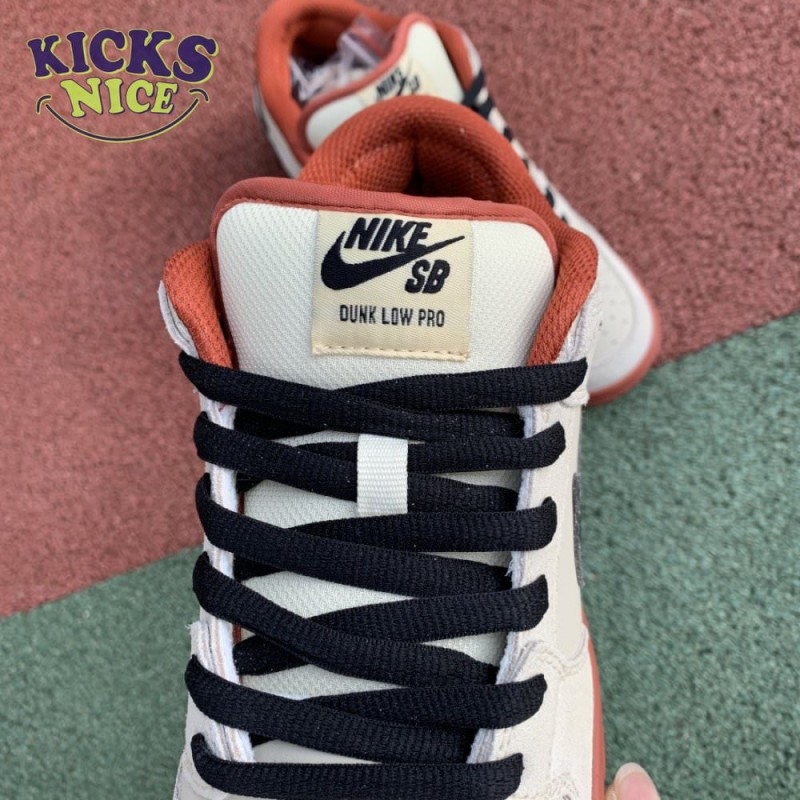 Dunk Low SB 'Muslin' Size 36-47.5 Dunk Low SB 'Muslin' Size 36-47.5