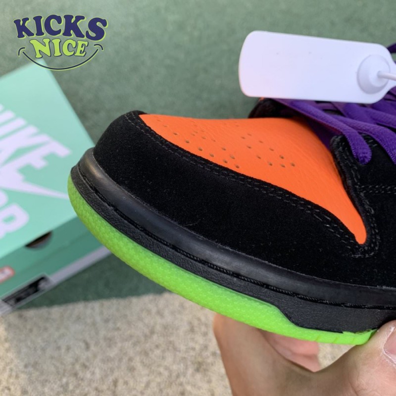 Dunk Low SB 'Night of Mischief' Size 36-45 Dunk Low SB 'Night of Mischief' Size 36-45