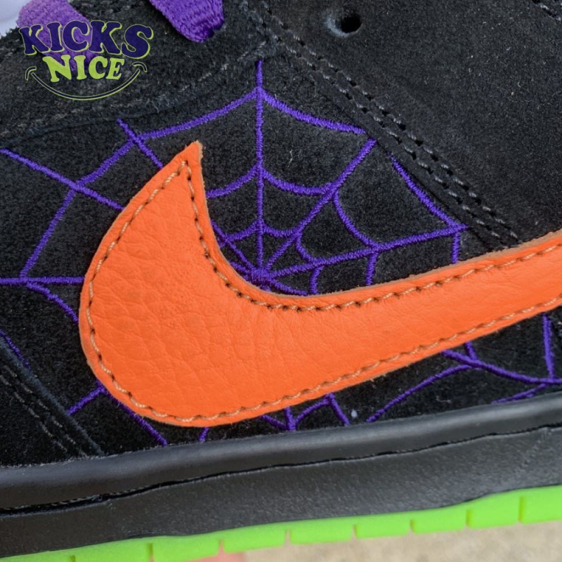Dunk Low SB 'Night of Mischief' Size 36-45 Dunk Low SB 'Night of Mischief' Size 36-45