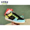 Dunk Low SE 'Free. 99 - Black' Size 36-46 Dunk Low SE 'Free. 99 - Black' Size 36-46