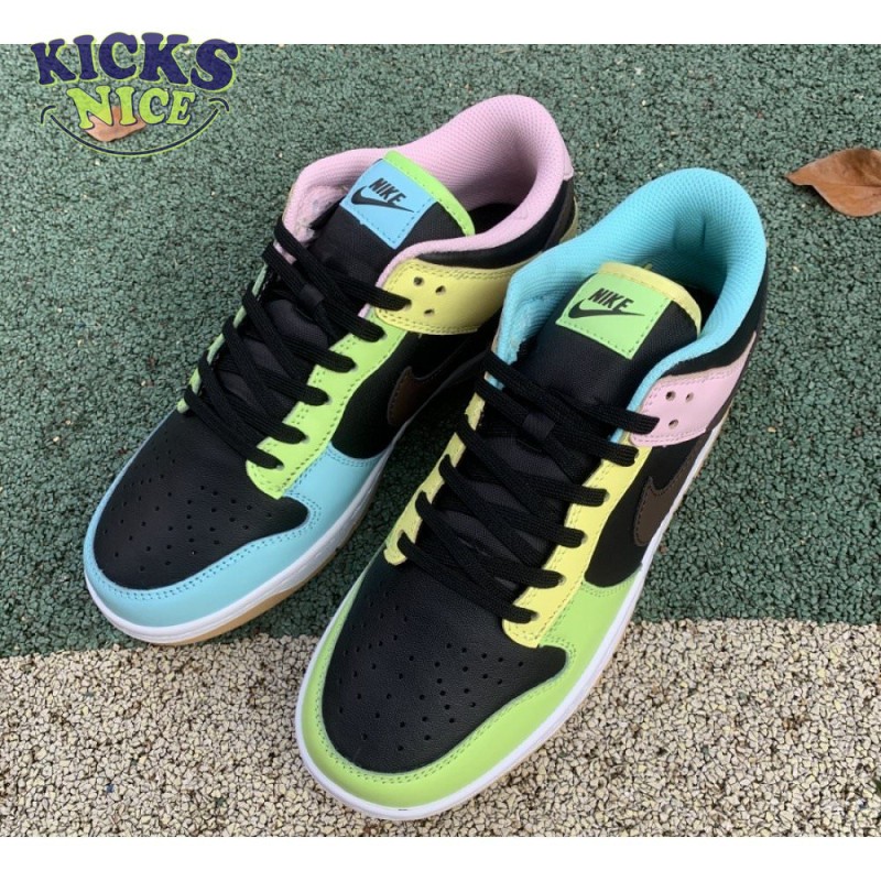 Dunk Low SE 'Free. 99 - Black' Size 36-46 Dunk Low SE 'Free. 99 - Black' Size 36-46