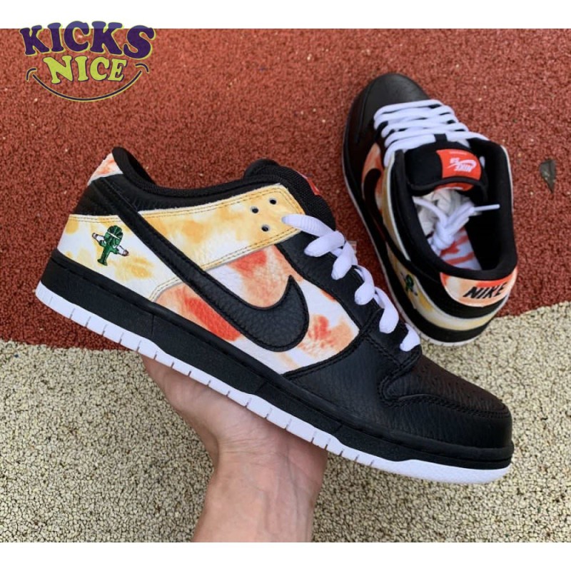 Dunk SB Low 'Tie-Dye Raygun - Black' Size 40-46 Dunk SB Low 'Tie-Dye Raygun - Black' Size 40-46