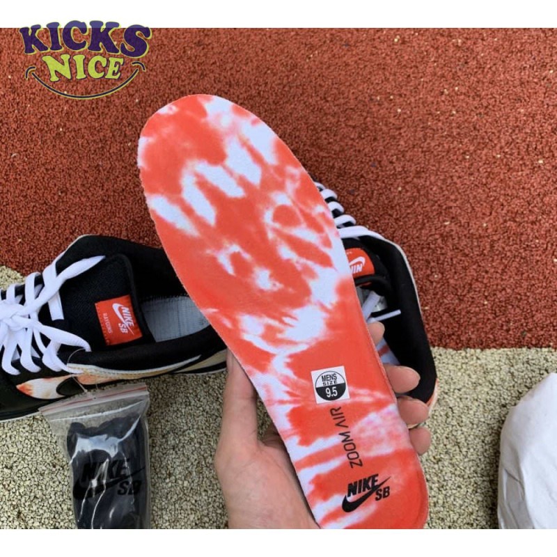 Dunk SB Low 'Tie-Dye Raygun - Black' Size 40-46 Dunk SB Low 'Tie-Dye Raygun - Black' Size 40-46