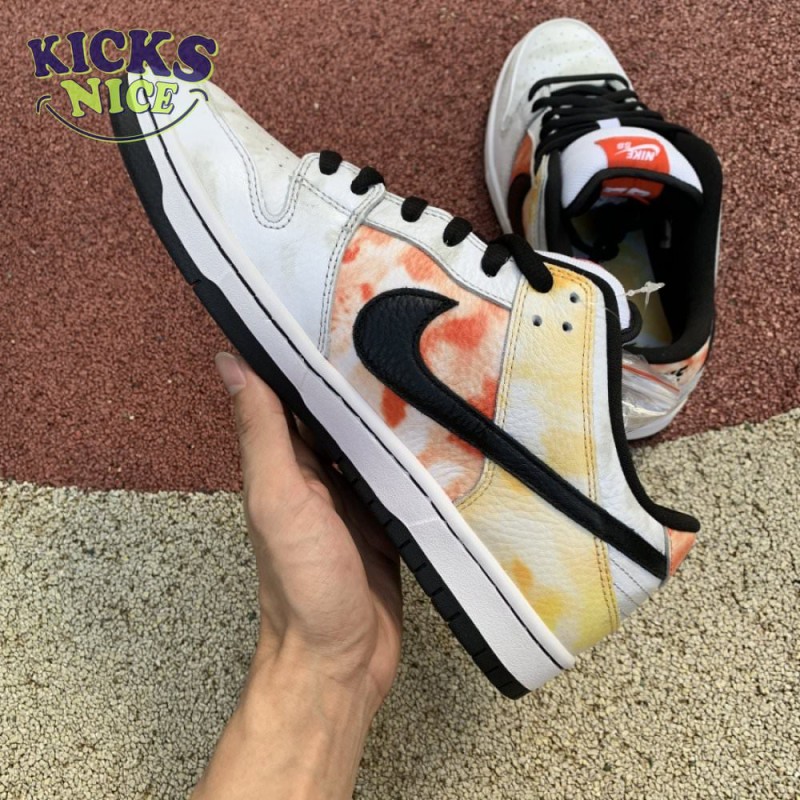Dunk SB Low 'Tie-Dye Raygun - White' Size 40-46 Dunk SB Low 'Tie-Dye Raygun - White' Size 40-46