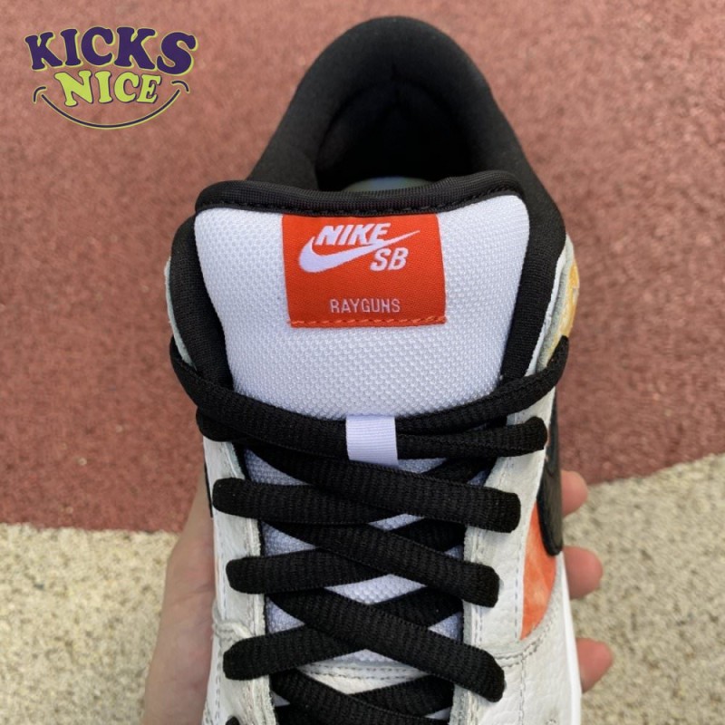 Dunk SB Low 'Tie-Dye Raygun - White' Size 40-46 Dunk SB Low 'Tie-Dye Raygun - White' Size 40-46