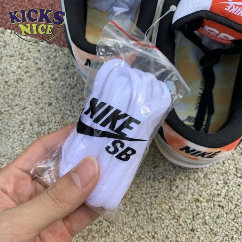Dunk SB Low 'Tie-Dye Raygun - White' Size 40-46 Dunk SB Low 'Tie-Dye Raygun - White' Size 40-46