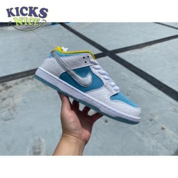 FTC x Dunk Low SB 'Lagoon Pulse' Size 36-47.5 FTC x Dunk Low SB 'Lagoon Pulse' Size 36-47.5