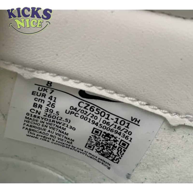 Kasina x Dunk Low 'Road Sign' Size 36-46 Kasina x Dunk Low 'Road Sign' Size 36-46