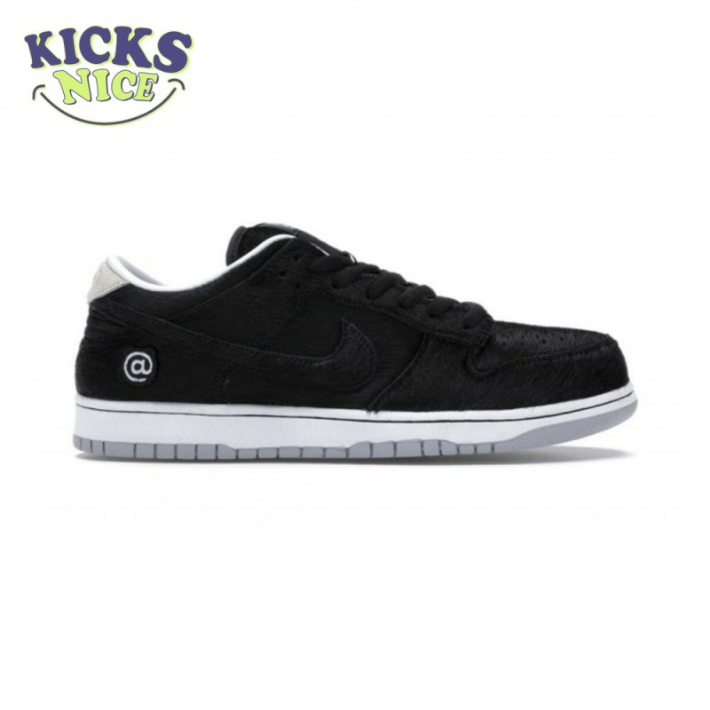 Medicom Toy x Dunk Low SB Size 36-46 Medicom Toy x Dunk Low SB Size 36-46