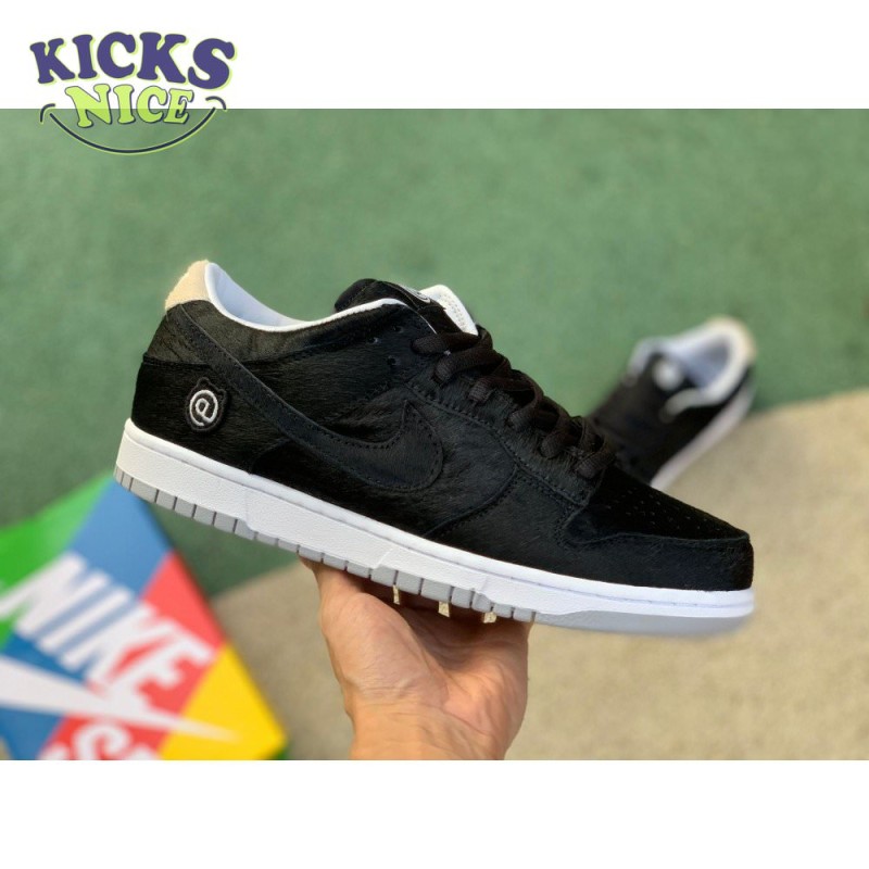 Medicom Toy x Dunk Low SB Size 36-46 Medicom Toy x Dunk Low SB Size 36-46