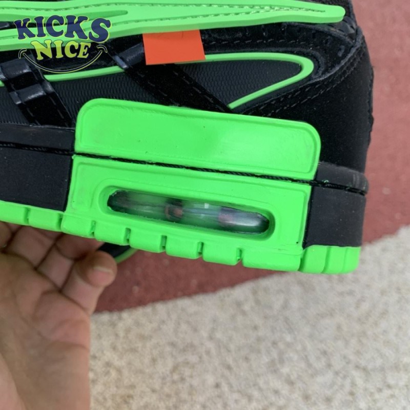 Off-White x Air Rubber Dunk 'Green Strike' Size 40-47.5 Off-White x Air Rubber Dunk 'Green Strike' Size 40-47.5