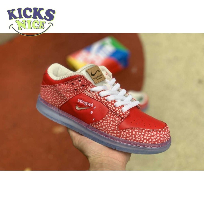 Stingwater x Dunk Low SB 'Magic Mushroom' Size 36-47.5 Stingwater x Dunk Low SB 'Magic Mushroom' Size 36-47.5