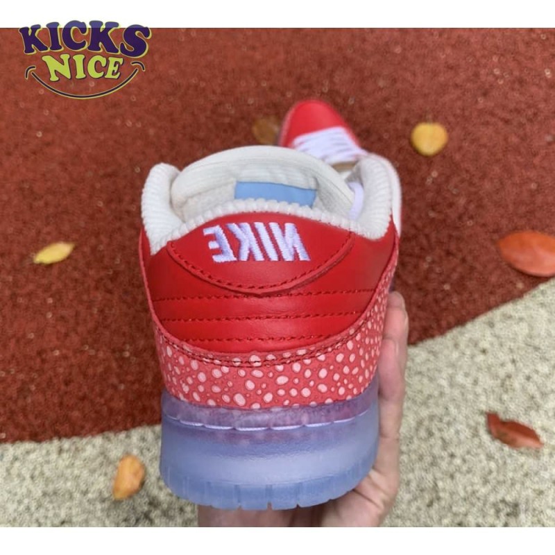 Stingwater x Dunk Low SB 'Magic Mushroom' Size 36-47.5 Stingwater x Dunk Low SB 'Magic Mushroom' Size 36-47.5