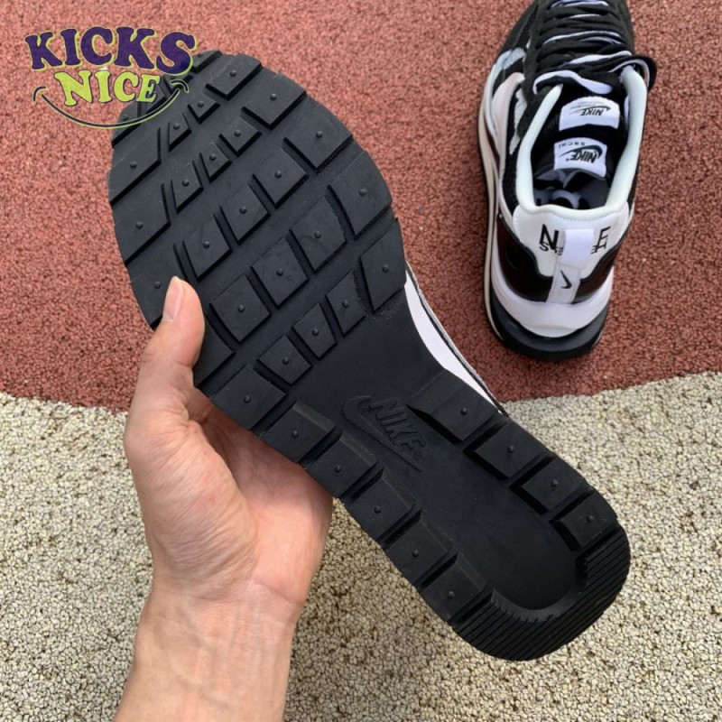 Sacai x VaporWaffle 'Black White' Size 36-47.5 Sacai x VaporWaffle 'Black White' Size 36-47.5
