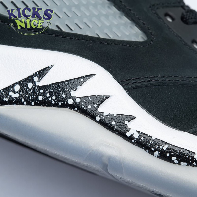 Air Jordan 5 Retro 'Oreo' 2021 Size 40-47.5 Air Jordan 5 Retro 'Oreo' 2021 Size 40-47.5