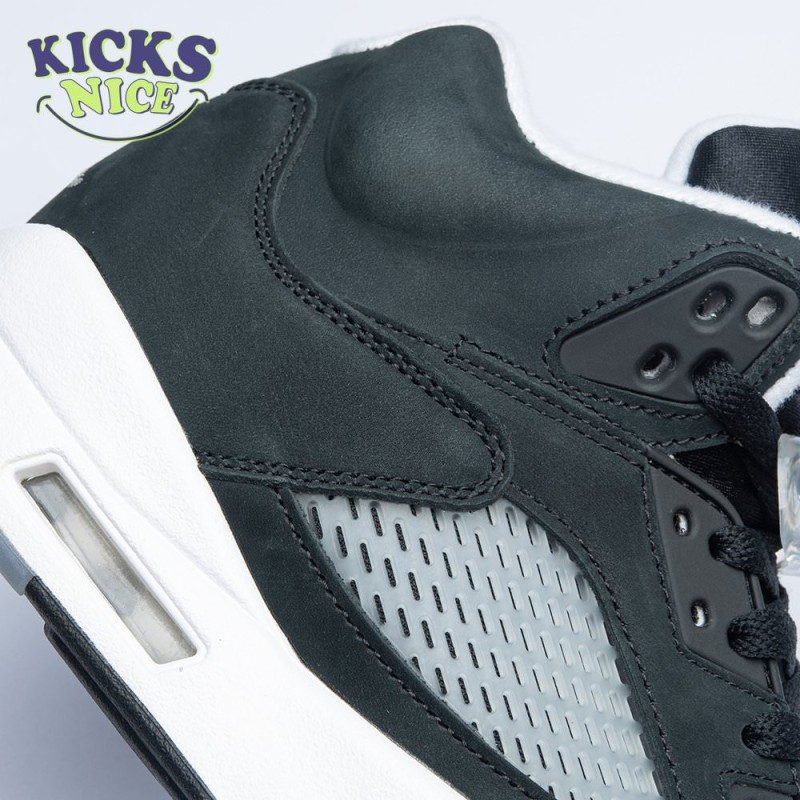 Air Jordan 5 Retro 'Oreo' 2021 Size 40-47.5 Air Jordan 5 Retro 'Oreo' 2021 Size 40-47.5