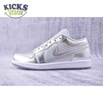 Jordan 1 Low SE Metallic Silver WMNS Unisex Size