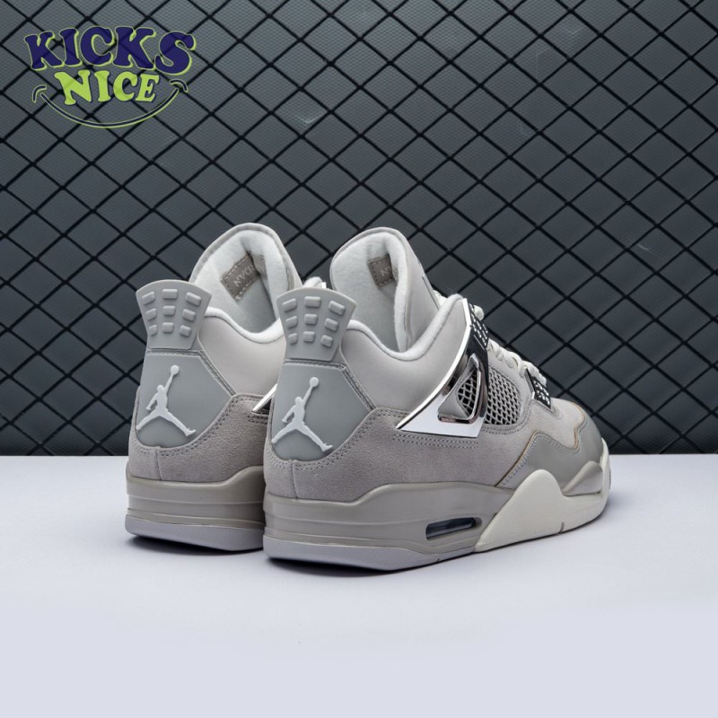 Jordan 4 Retro Women 's Frozen Moments AQ9129-001 Size 36-48.5 Jordan 4 Retro Women 's Frozen Moments AQ9129-001 Size 36-48.5