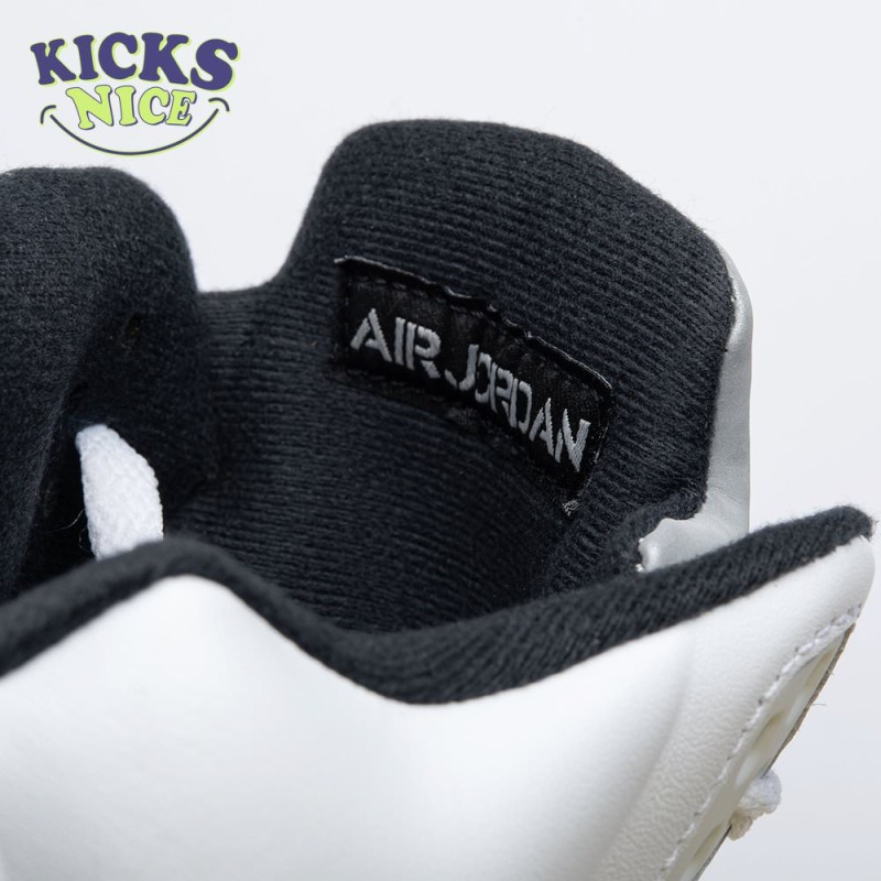 Jordan 5 Retro Reverse Metallic DD0587 110 Size 40-47.5 Jordan 5 Retro Reverse Metallic DD0587 110 Size 40-47.5